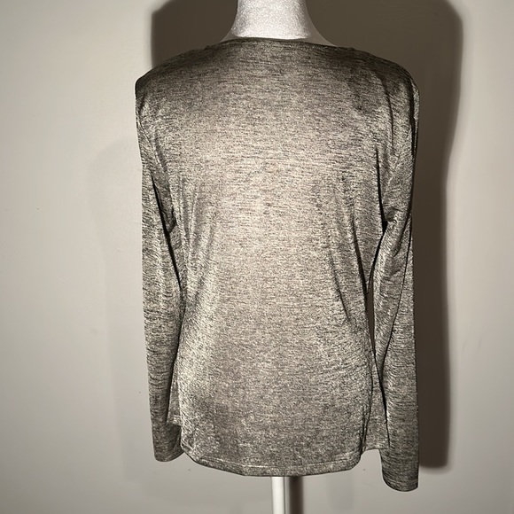 T Tahari Women’s Cowl Neck Top Size Medium. - Picture 2 of 6